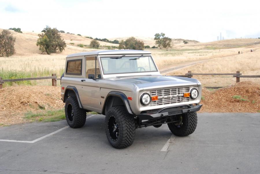 Ford Bronco Wagon by Hutch Broncos (U15) 1970 года  (фото 1 из 70)